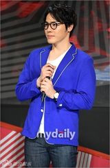 组图：音乐节目《The show》 星光熠熠看点多