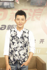 组图：张歆艺李光洁大左做客聊《绝爱》