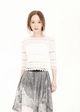 组图：陈一玲最新写真曝光  推出单曲《借位》