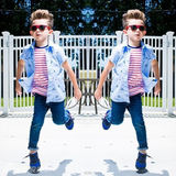 组图：小妖孽来了！外国正太留飞机头霸气十足