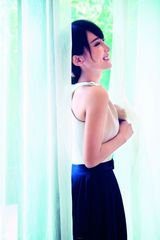 组图：谢楠婚后写真孕味全无 笑容温暖幸福洋溢