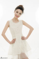 组图：马晓灿写真曝光 白裙出镜显清新自然