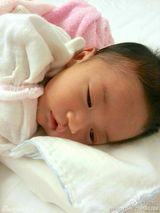 组图：陈乔恩晒合影感恩父爱 王力宏首过爸爸节