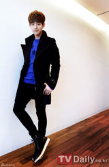 高清组图：独家对话韩国超人气新生男团EXO-K