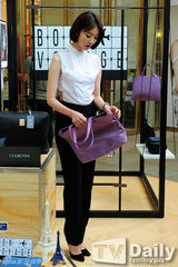 组图：韩星高俊熙出席活动 主打OL知性风