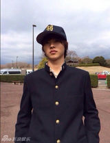 组图：“水球”小鲜肉走红 山崎贤人眉清目秀