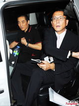 组图：张艺谋香港开讲 称整容是不尊重父母