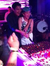 组图：kiss停不下来！周迅高圣远婚礼内场拥吻