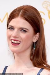 组图：《权力的游戏》罗斯-莱斯利仙女范儿十足