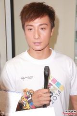 组图：方力申否认为票房结婚 称不能用婚姻作赌