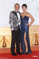 组图：金刚梁靖琪等亮相港姐竞选红毯