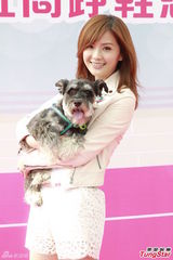 组图：阿Sa(蔡卓妍)尚无意结婚 自觉40岁适合生宝宝