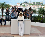 组图：《锡尔斯玛利亚》亮相戛纳 新老女神灿笑