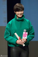 组图：李宇春话剧瘾再犯 想演《暗恋》春花