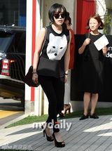 组图：BEG佳仁Clara等女星出席箱包品牌发布会