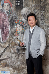 组图：50岁朱军跨主持界办画展 人缘好众星捧场