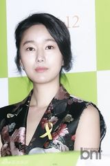 组图：申敏儿朴海日清新亮相《庆州》记者会