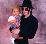 策划：MJ辞世五周年 流行之王温馨版爸爸去哪儿