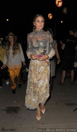 【时装周】名媛Olivia时尚搭配秀 时髦度爆表