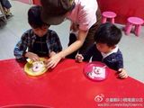 Lucas小Q扮消防员 学爸爸谢霆锋变救火英雄(图)