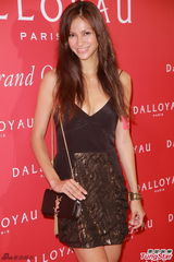 组图：被指求与黄宗泽复合 杨峥称很难分享这事