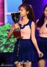 组图：《冠军秀》Girls Day夺冠难掩激动心情
