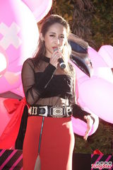 组图：蔡依林萧亚轩时隔8年再同台 两女神比高