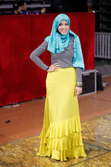 组图：大影节闭幕式 汤唯红裙知性王丽坤温婉