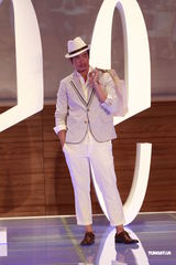 组图：陈豪等到迟来的春天心情好 熊黛林不着急结婚 