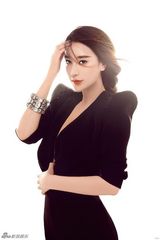 组图：姜欣雨登日本动漫杂志 首次尝试动漫风