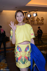 组图：吴京谢楠婚礼甜蜜亲吻 新娘有孕秀鸽子蛋