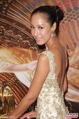 组图：罗霖为爱儿努力工作吸金 蒋怡将为女庆生