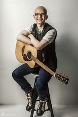 组图：平安发首张同名专辑 销量压力自信参半