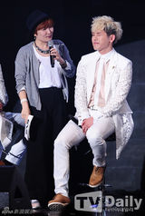 组图：INFINITE新专辑发售Showcase 展华丽群舞