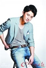 组图：圈中男士大扫描 谁来补文章黄海波的缺？