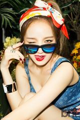 组图：miss A佳 拍写真 若隐若现性感十足