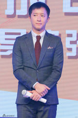 组图：《星你》导演张太维签乐华 想跟汤唯合作