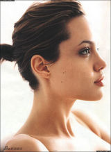 组图：性感满载 安吉丽娜-朱莉美艳照颠倒众生