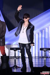 组图：SJ-M赴台中文大升级 动感舞曲High翻全场