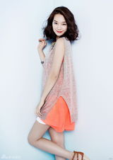 高清组图：韩星申敏儿干练服饰写真气质大方