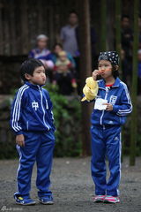 组图：多多贝儿集市风波显情深 复古运动会欢乐