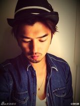 组图：自拍范本陈柏霖！卖萌耍帅颜值爆表