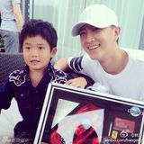 组图：韩庚黄磊等为曹格儿子庆生 张歆艺爱姐姐