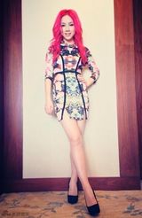 组图：美少女爱自拍！邓紫棋海量生活美照曝光