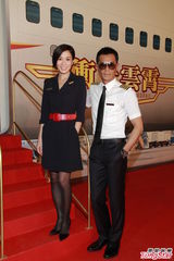 组图：《冲上云霄》电影版开机 张智霖吴镇宇帅气回归