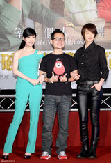 组图：《咖啡》票房破两亿 周慧敏全家看七遍