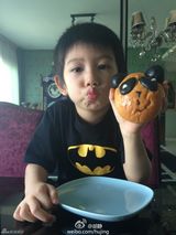 组图：儿童节萌娃当道！众星晒亲子照欢乐过节