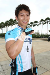 组图：《破风》台湾封街拍摄 彭于晏崔始源竞速