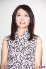 组图：柴智屏被曝限制出境后露面 鞠躬心情不错