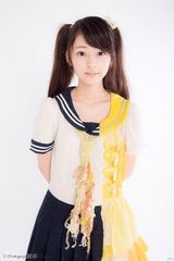 组图：双马尾萌妹杉野静香走红网络 身高154cm娇小可爱